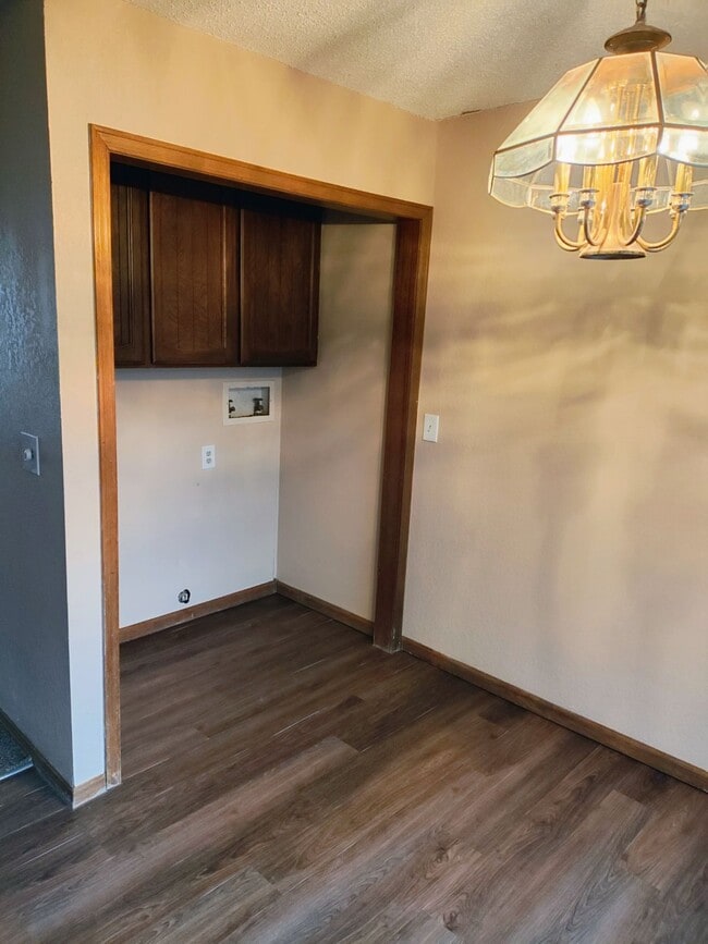 Photo - 1351 S Edwards St