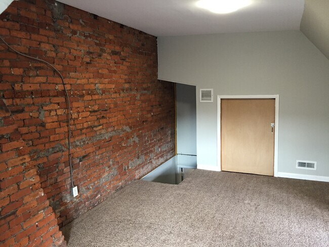 Photo - University City Style with Room to Spare Unit APT 3