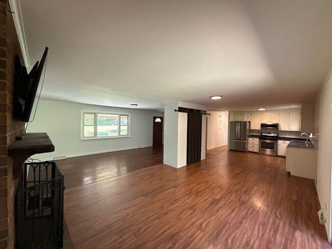 Photo - T.R. Lawing Realty Property