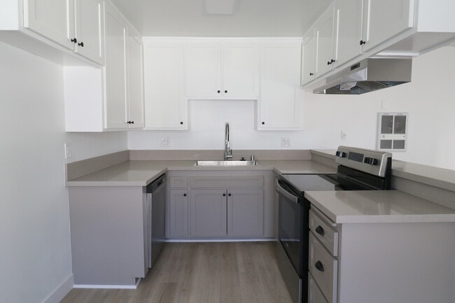 1 bedroom kitchen renovated