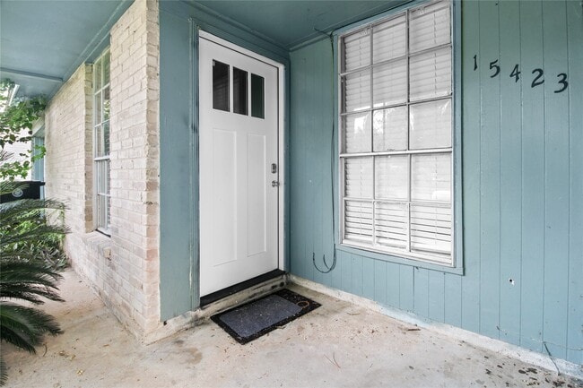 Photo - 15423 Campden Hill Rd