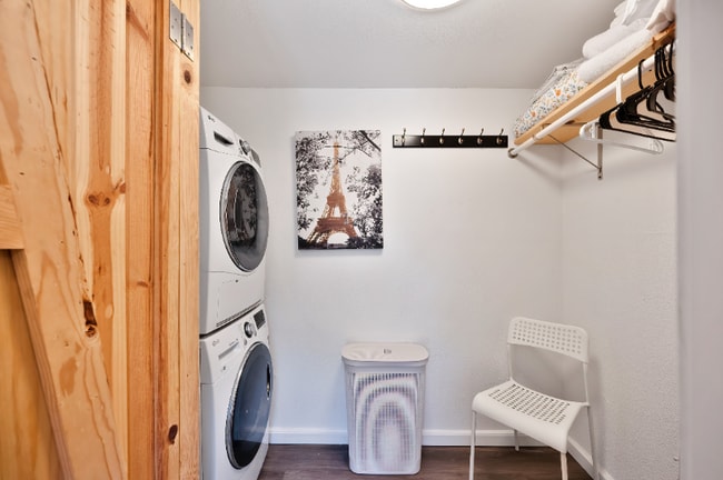 Photo - 210A Marshall Ave