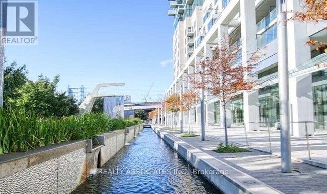 Photo - 12 Bonnycastle St Unité 806