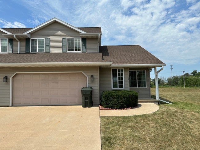 Photo - 2010-2012 Autumn Lane, Unit 2012