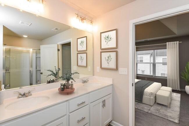 Photo - 759 Calvin Pk Dr