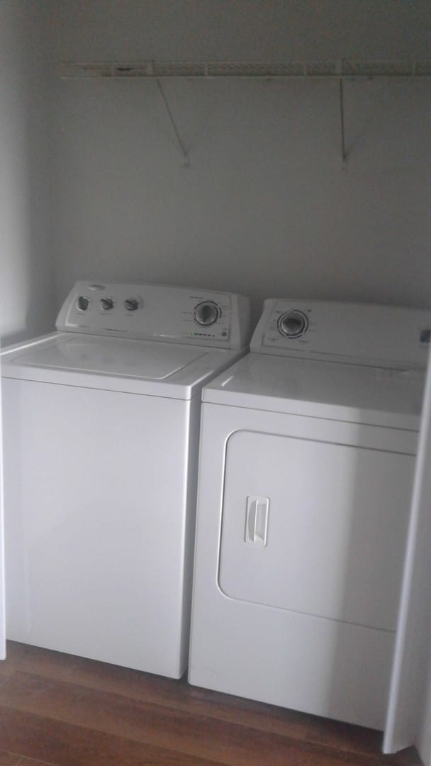 Photo - 1600 Park Cir