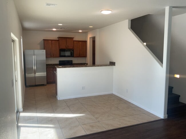 Photo - 1734 Lark Dr NE