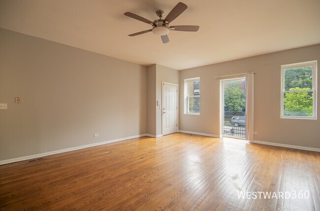 Photo - 2328 W Washington Blvd Unit #1