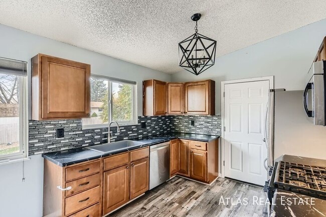 Photo - 5485 Trout Creek Pass Dr