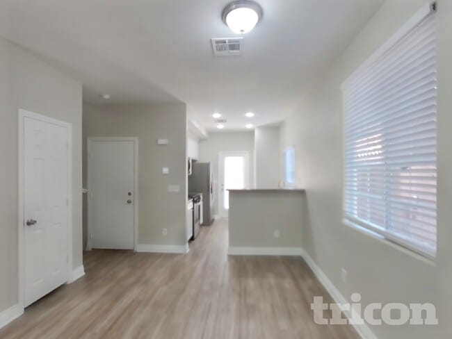 Photo - 9827 W Spinnaker Creek Ave