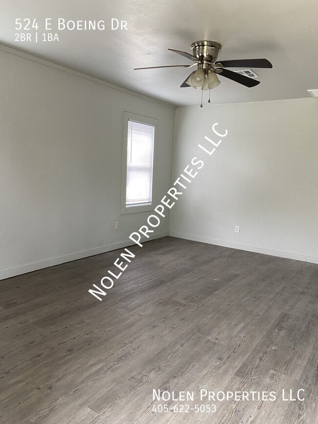 Photo - 524 E Boeing Dr