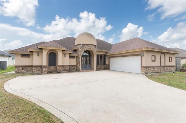 Building Photo - 18 Thornwood Loop