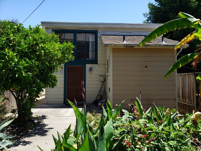 Photo - 1926 Channing Way Unidad Half