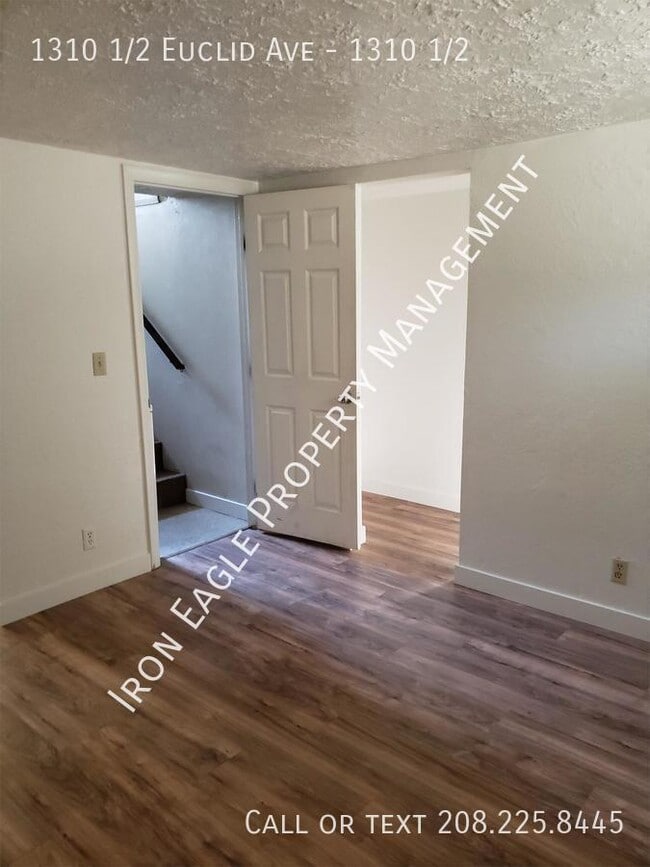 Photo - 1310 1/2 Euclid Ave-1310 1/2 Unidad 1310 1/2