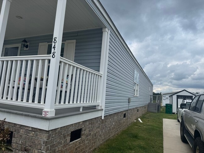 Photo - 848 Lookout Dr