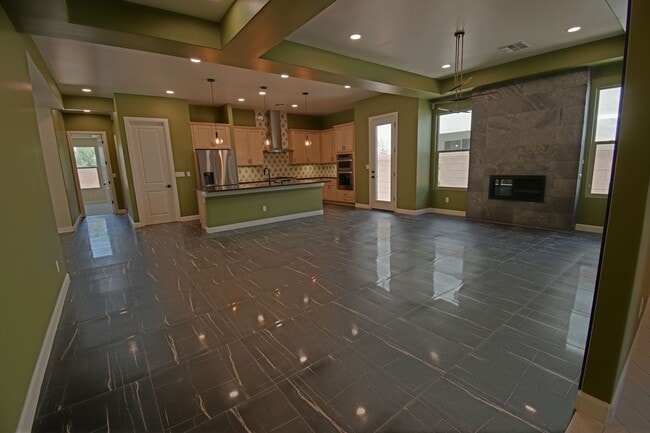 Photo - 4bd/3ba Spacious Home Available in the North Valley!