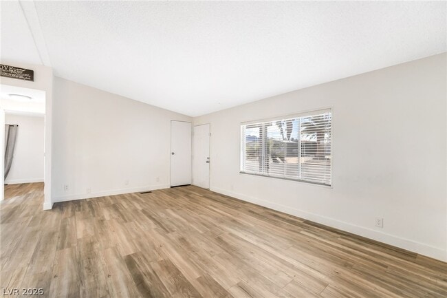 Photo - 603 Diamond Dr