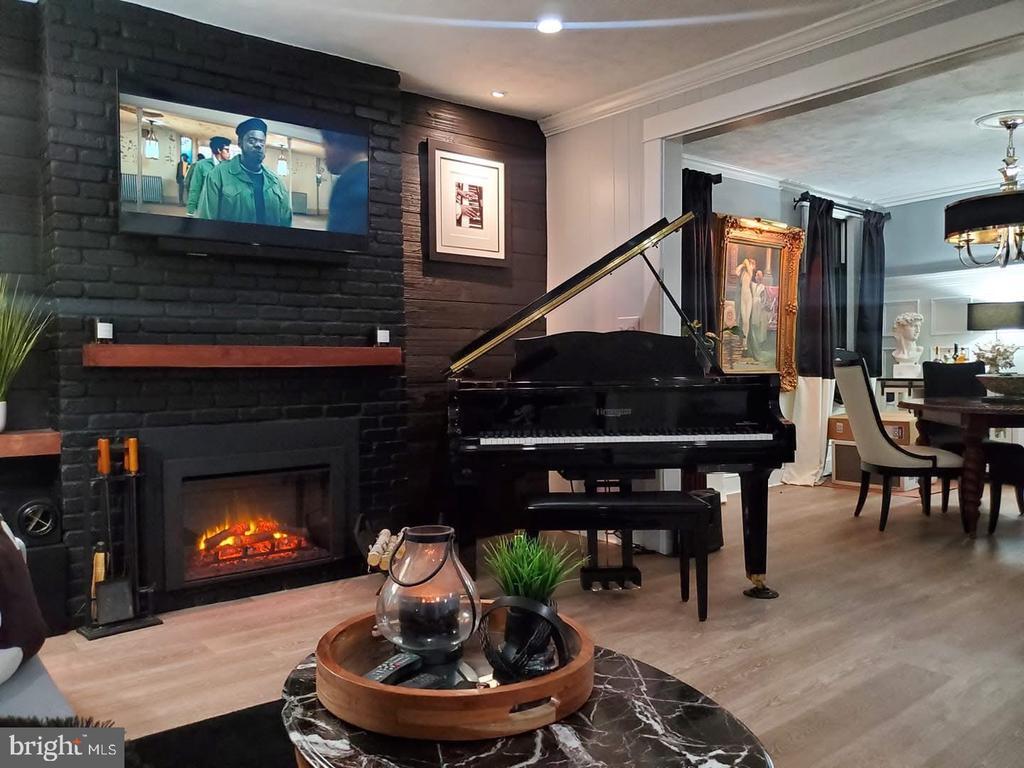 Photo - 3302 Richmond Ave