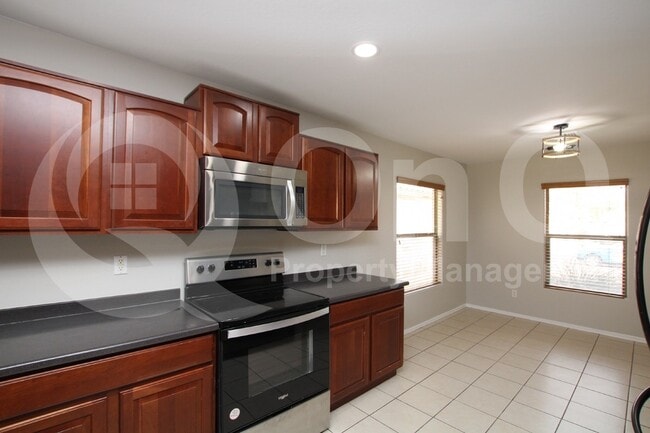 Photo - 43361 W Elizabeth Ave