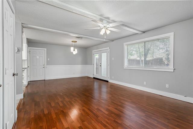 Photo - 2121 Travis Dr Casa