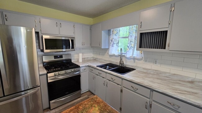 Photo - 22 Smokey Creek Cove