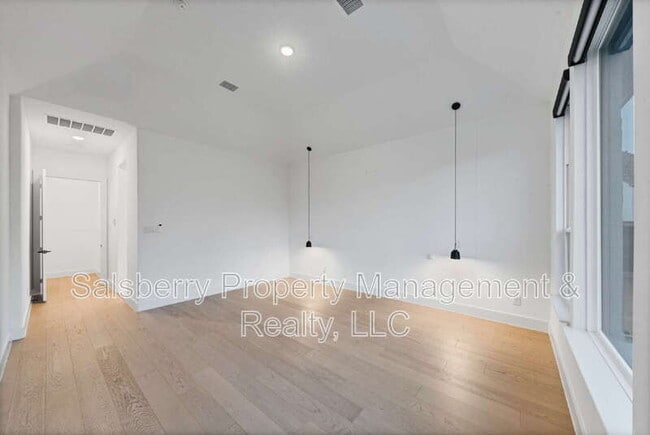 Photo - 1790 Coopers Hawk Dr