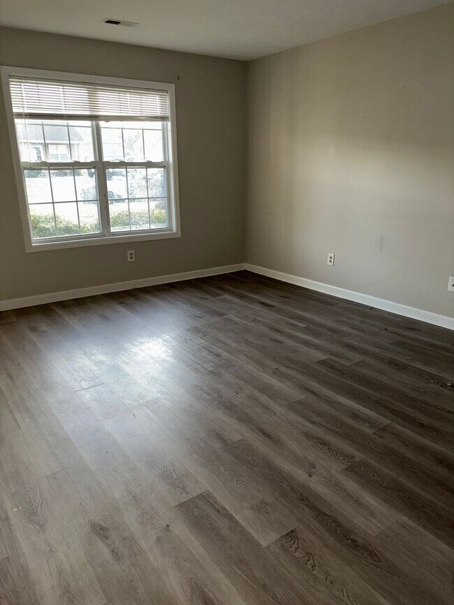 Photo - 2 Bedroom 1 Bath Duplex