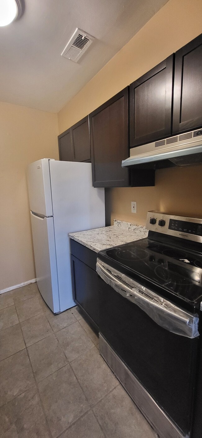 Photo - 1701 Fountain Rock Way