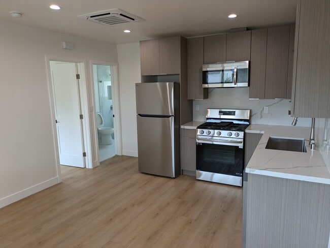 Building Photo - 17112 Elgar Ave Rental