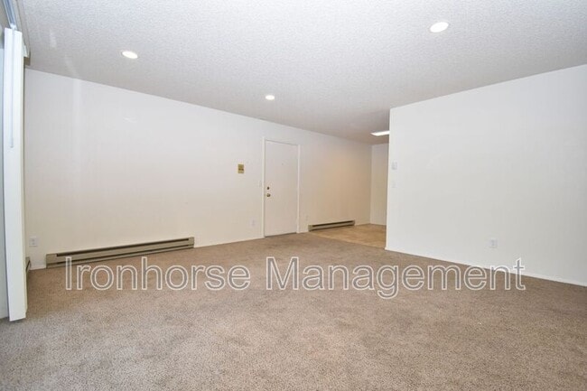 Photo - 811 W Villard St Unit #63