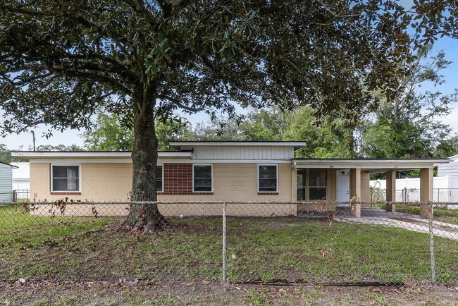 Building Photo - 5220 Seaspray Ave