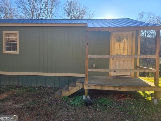 Building Photo - 105 WZ