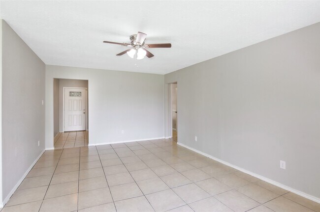 Photo - 11710 Old Telegraph Rd