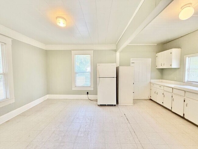 Photo - 218 Seamarge Ln Unidad GLE