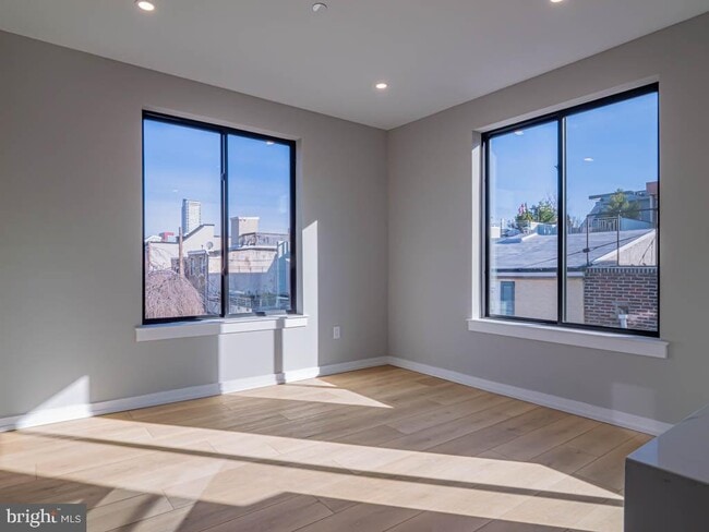 Photo - 769 S 10th St Unit 3B