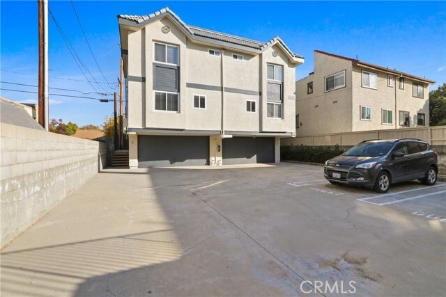 Building Photo - 112 N Primrose Ave Unit D