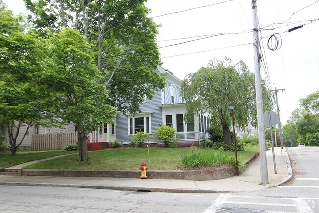 Building Photo - 119 County St Unit 2 Rental