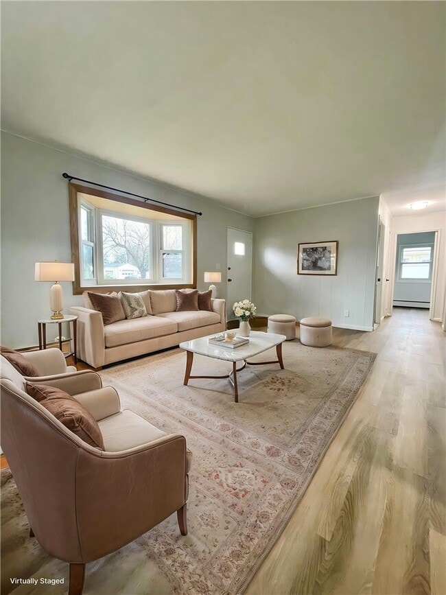 Photo - 218 Lynhurst Ave