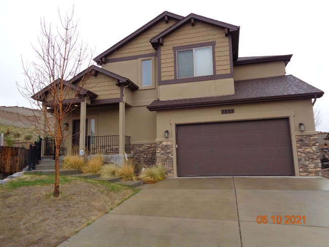 Building Photo - Exclusive community Rental