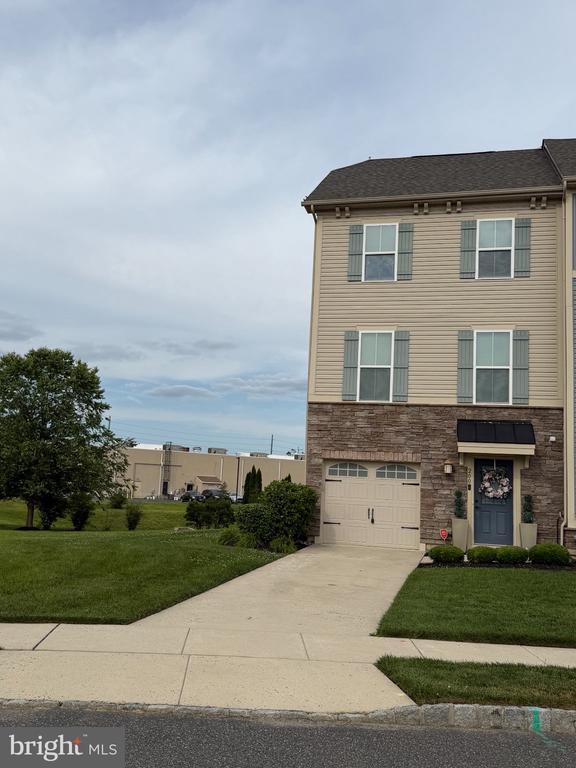 Building Photo - 200 Iannelli Rd
