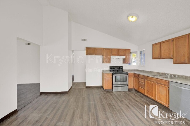 Photo - 165 Georgetown Ct