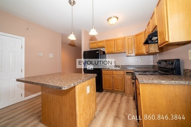 Building Photo - 146 Park Terrace Unit 2