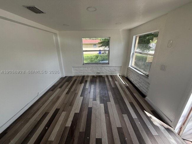 2813 Dewey St Unit 1