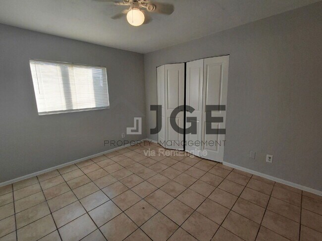 Photo - 724 Ne-11 Ter