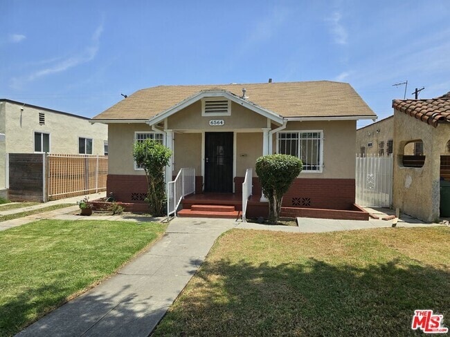 Building Photo - 6564 2nd Ave Rental