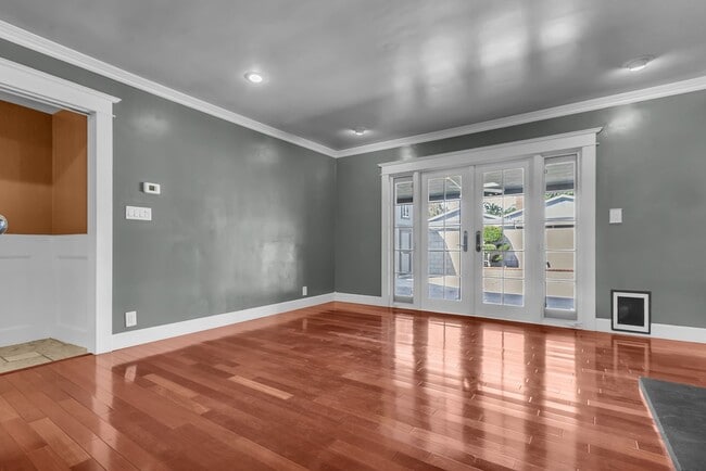 Photo - 1501 Revere Ave