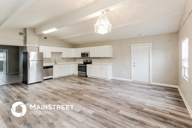 Photo - 1012 Briarwood Rd