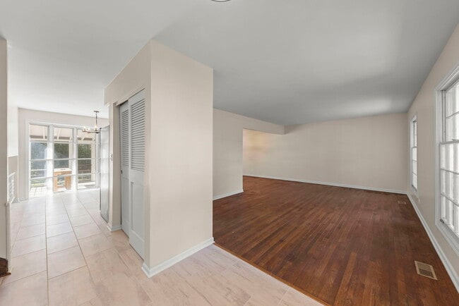 Photo - 345 Green Valley Dr