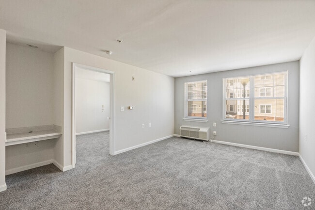 1BR, 1BA - 641SF - Living Room