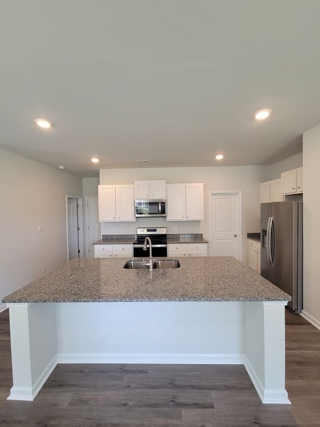 Photo - Gorgeous Newer Construction In Sneads Ferry!!